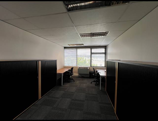 611M² OFFICE TO LET IN BELLVILLE CENTRAL